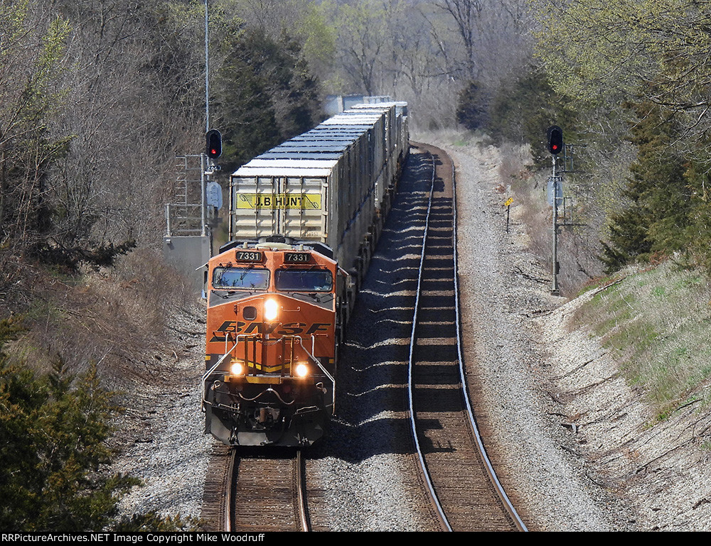 BNSF 7331
